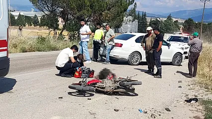 Amasya'da otomobil ile motosiklet çarpıştı: 65 yaşındaki sürücü yaşamını yitirdi