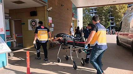 Ampul değiştirmek isterken 3 metre yükseklikten düştü