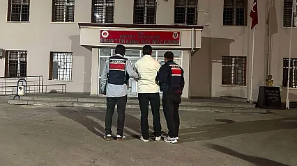 Ankara'da 6 yıl 3 ay hapis cezası bulunan FETÖ hükümlüsü yakalandı