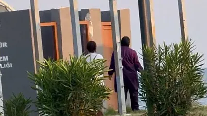 Antalya'da plajda tesettürlü kadınları görüntüleyen şahıslar hakkında soruşturma