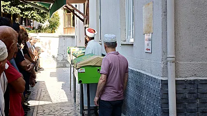 Artvin'de trafik kazasında hayatını kaybeden 4 kişi toprağa verildi