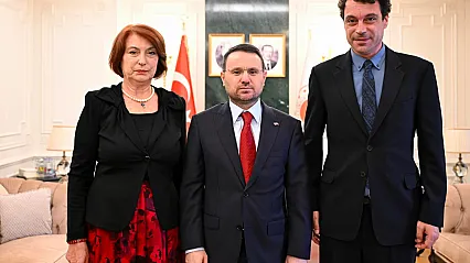 Bakan Gürlek, Uğur Mumcu'nun ailesini ağırladı