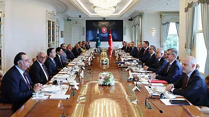 Bakan Kacır: 'Türkiye ve Pakistan'ın ortak geleceğini birlikte inşa edeceğiz'