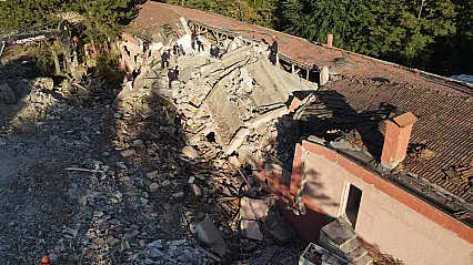 Habersiz tatbikat gerçeği aratmadı: Ekipler enkaza koştu