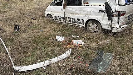 Kastamonu'da  peş peşe kazalar biri hamile 3 yaralı