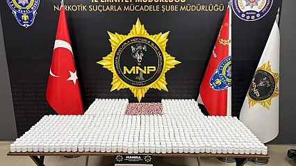 Manisa'da 57 bin sentetik ecza hapı ele geçirildi