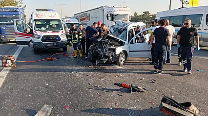 Mersin'de hafif ticari araç çekiciye arkadan çarptı iki kişi öldü bir yaralı