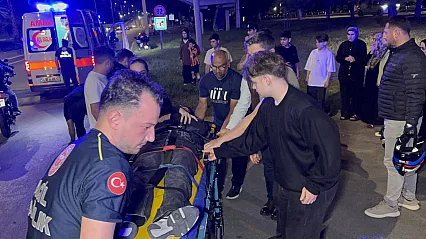 Samsun Atatürk Bulvarı'nda zincirleme kaza iki motosiklet ve otomobil çarpıştı 2 yaralı