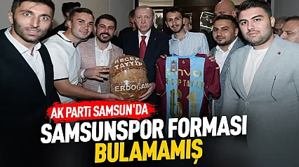 Samsun'da Cumhurbaşkanı Erdoğan'a Trabzonspor forması hediye edildi