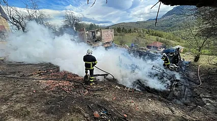 Sinop'ta ev yangını: Ev kullanılamaz hale geldi