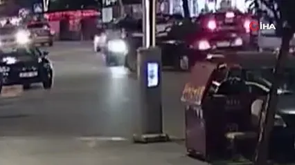 Tokat'ta motosiklet kazası: Sürücü yola savruldu, o anlar kamerada