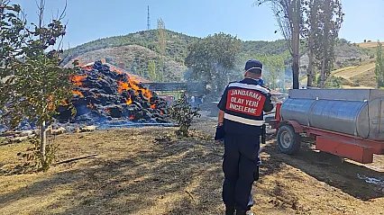 Yalvaç'ta besihanede yangın: Bir inek telef oldu, tonlarca yem ve tahıl kül oldu