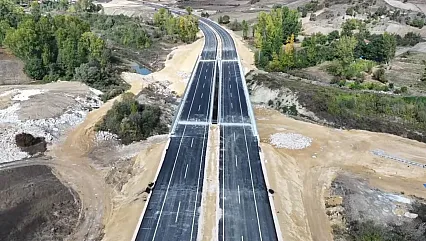 4 milyar liralık Havza-Vezirköprü yolunda çalışmalar sürüyor