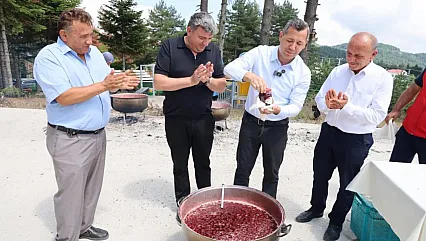 Alaçam çileği reçel olarak katma değer kazanmaya başladı