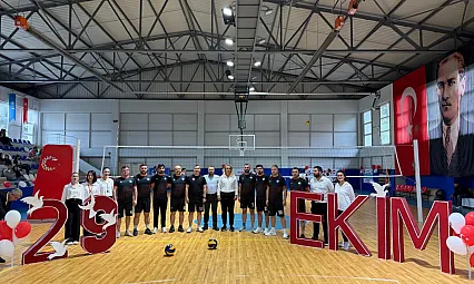 Alaçam'da 29 Ekim Cumhuriyet Kupası voleybol turnuvası tamamlandı