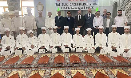 Alaşehir'de 11 öğrenci hafızlık icazeti aldı
