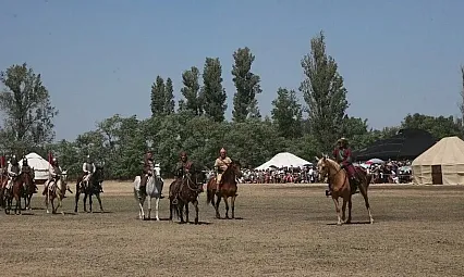 Avrupa'nın kalbinde tarihi buluşma: Macaristan'da Büyük Hun-Türk Kurultayı coşkusu