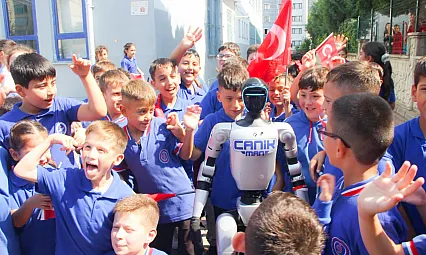 CANİKMAN Samsun'da okul sıralarında