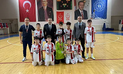 Çarşamba'da Okul Sporları futsal heyecanı tamamlandı
