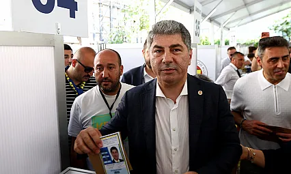 Hakan Safi: 'Fenerbahçe camiası eskiden yana, eskiyle yaşamayı seviyor'