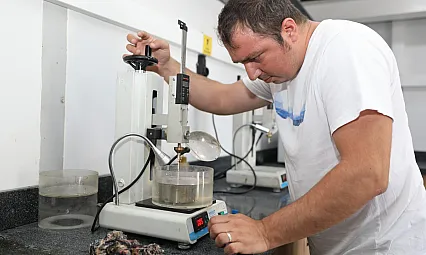 Kalite Kontrol Laboratuvarıyla Güvenli Ve Uzun Ömürlü Yatırımlar