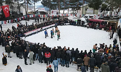 Kar Üstünde Ata Sporu Coşkusu