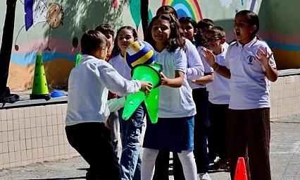 Minik öğrenciler sporla hem eğlendi hem hareket etti