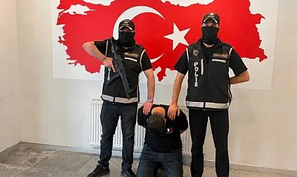 Suç örgütü şüphelisine sınır ötesi operasyon: Bakü'de yakalanıp Türkiye'ye getirildi