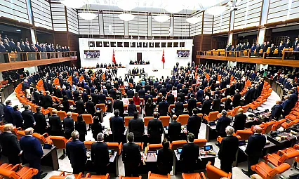 TBMM'de sandalye dağılımı değişti! İşte partilerin güncel milletvekili sayıları