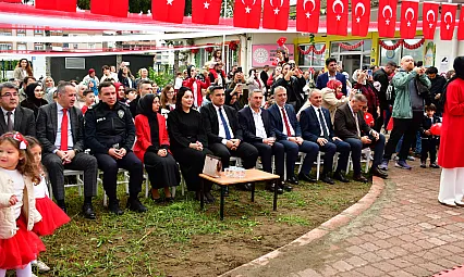 Terme'de 8. Geleneksel Şanlı Türk Bayrağı Sergisi açıldı