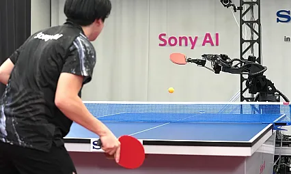 Yapay zekalı masa tenisi robotu 'Ace' elit oyuncuları geride bıraktı