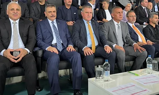 Bakanlar Amedspor-Erzurum maçını tribünden takip etti