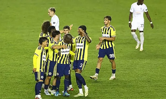 Fenerbahçe hazırlık maçında Turan Tovuz'u 2-0 mağlup etti