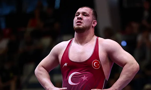 Hakan Büyükçıngıl Akdeniz Oyunları'nda Altın Madalya Kazandı