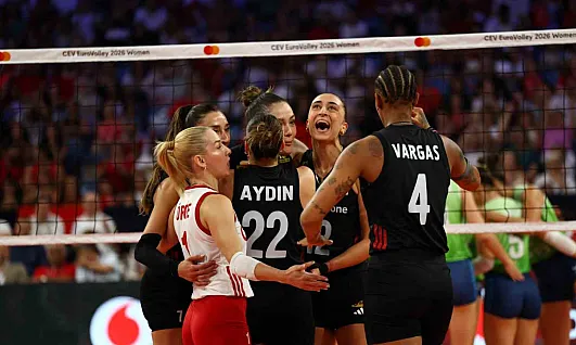 Milliler, CEV Avrupa Şampiyonası'nda 2'de 2 yaptı