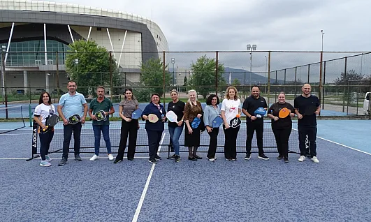 Samsun'da TEİAŞ personeli kortta: Popüler spor pickleball eğitimi verildi
