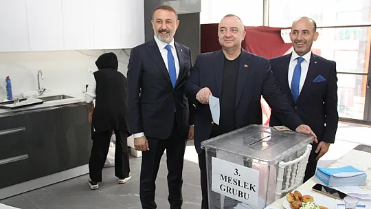 Çarşamba TSO'da Ayhan Sonkaya yeniden başkan