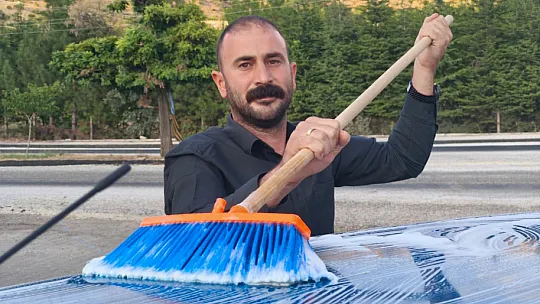 Çocukluk hayali 32 yıllık Şahin'le gerçeğe dönüştü