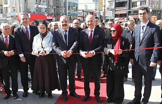 Çarşamba'da eserler sanatın diliyle sergilendi