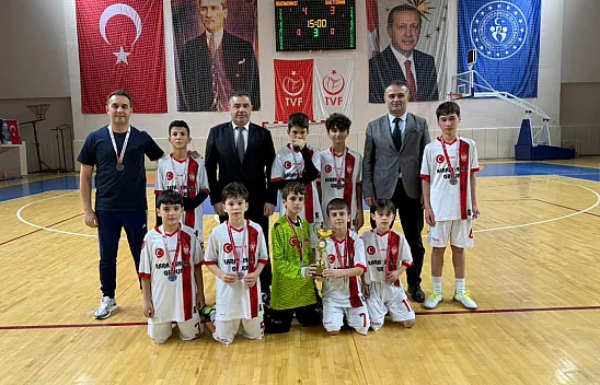 Çarşamba'da Okul Sporları futsal heyecanı tamamlandı