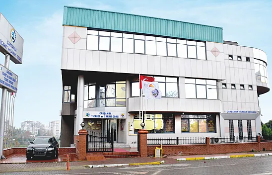 Çarşambalı kadın emekçiler dünyaya açılıyor