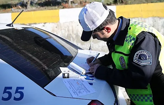 Dron kaçışı engelledi : ehliyetsiz sürücüye 46 bin lira ceza