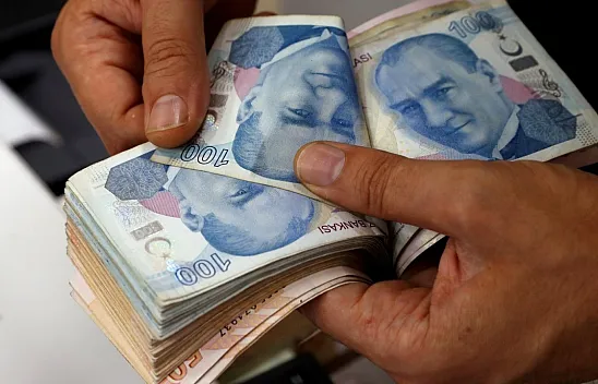 Emeklilikte 1 Gün Farkla 17 Yıl Bekleyenlere Müjde mi? 4 Milyon Kişi İçin Kademeli Emeklilik Masada!