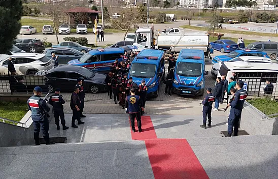 Fuhuş operasyonunda 8 kişi adliyede!