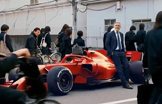 Galibiyet sonrası 'Tokyo Drift' benzer paylaşım! Fink, formula 1 araçla bekledi!
