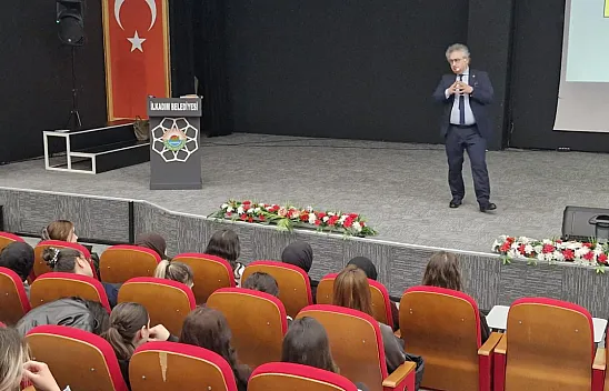 İlkadım Belediyesi İLKEM'de eğitim seminerleri sürüyor