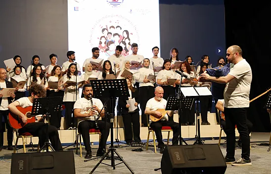 OMÜ'de yabancı öğrencilerden türkü konseri