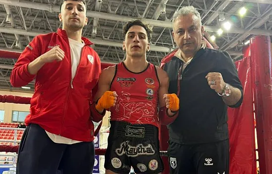 OMÜ Muay Thai Takımı Türkiye Şampiyonası'ndan çifte madalya ile döndü