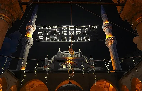 Ramazan 2026 Başladı: İlk Sahur, İlk Teravih ve Merak Edilen Tüm Detaylar