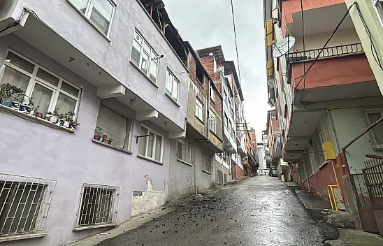 Samsun'da evin çatısında yangın paniği